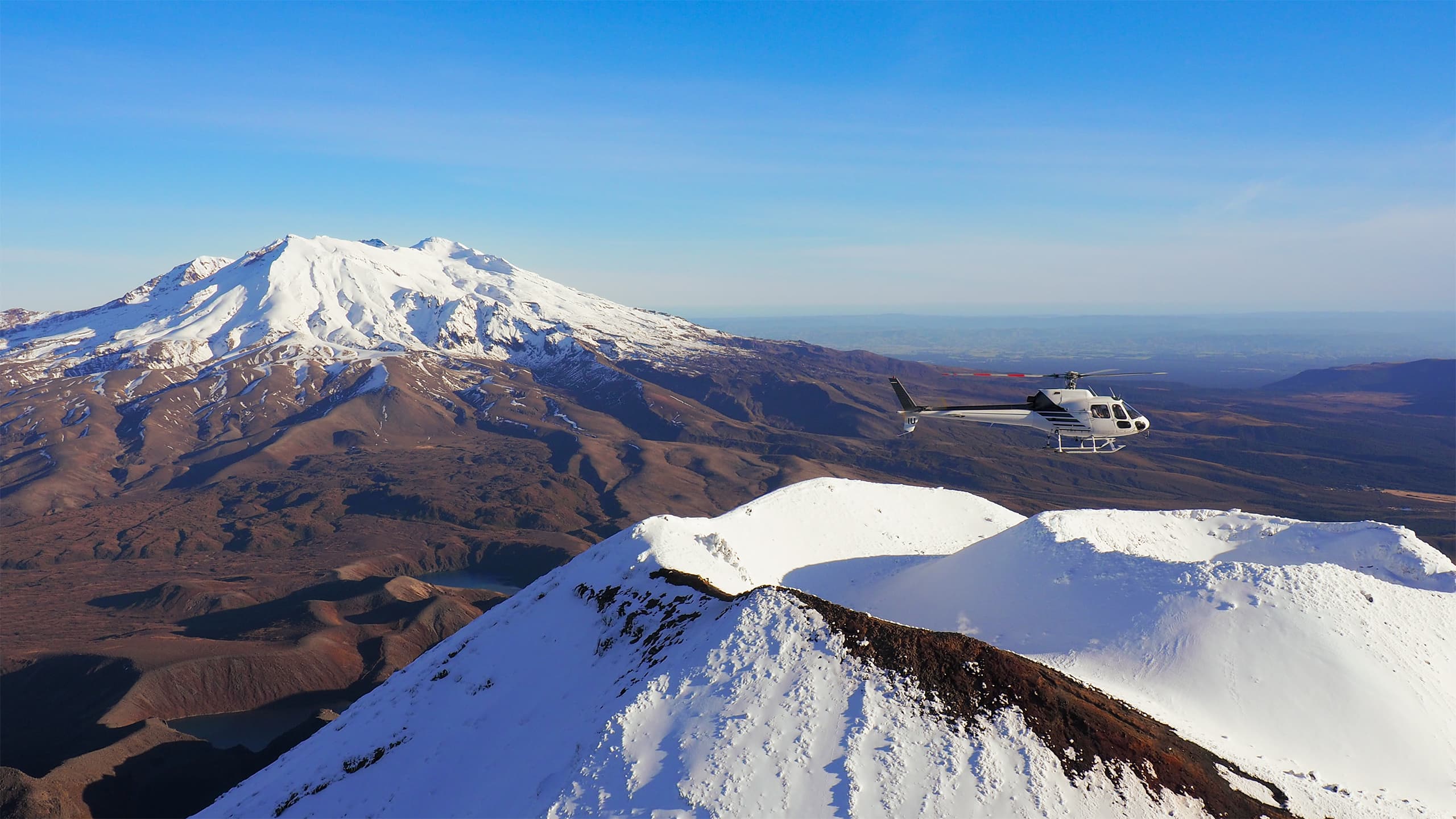 Helicopter flight over Nguaruhoe